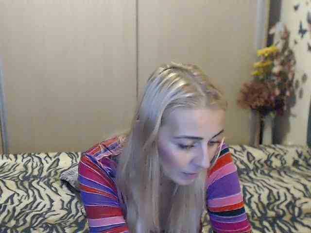 MirabelaSweet webcam