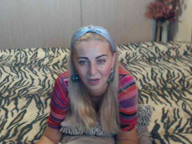 MirabelaSweet webcam