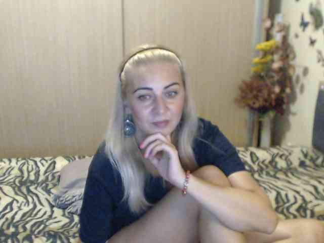 MirabelaSweet webcam
