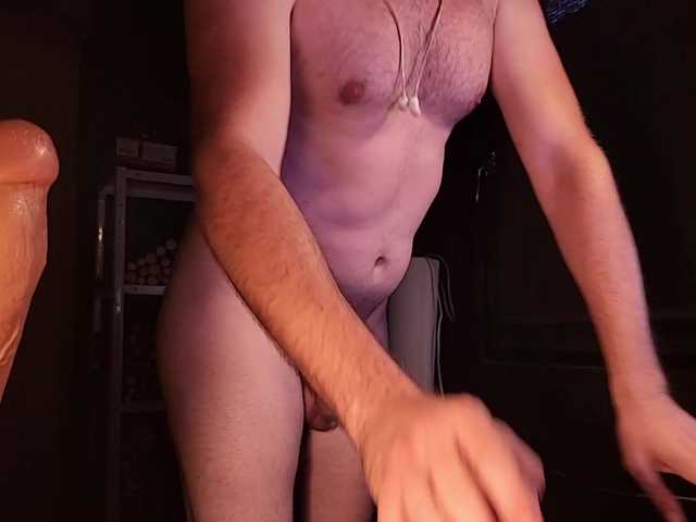 Trkhn, 30 y/o - Live Cam on BongaCams