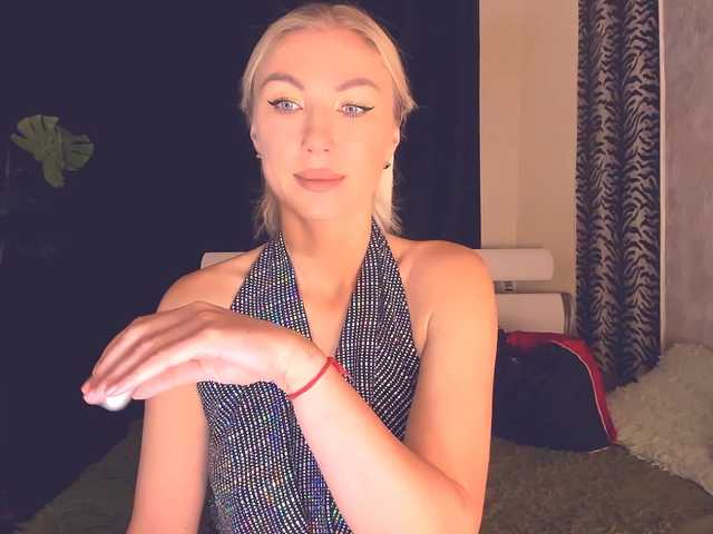 Ukraine777 live cam on BongaCams
