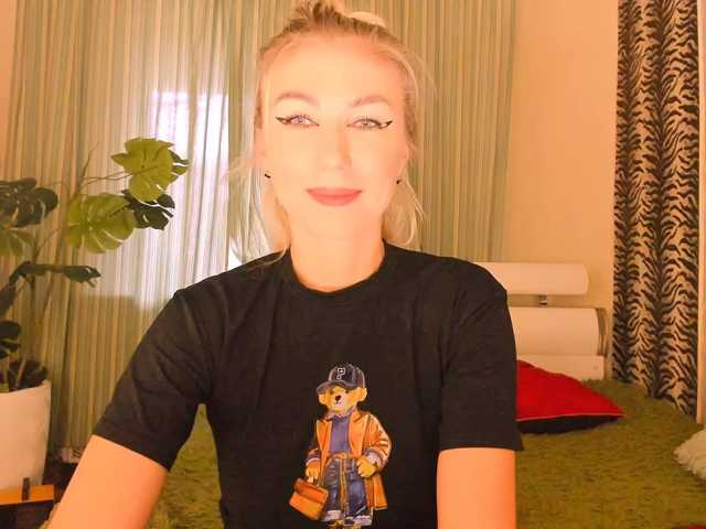 Ukraine777 live cam on BongaCams