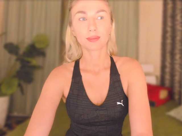 Ukraine777 live cam on BongaCams