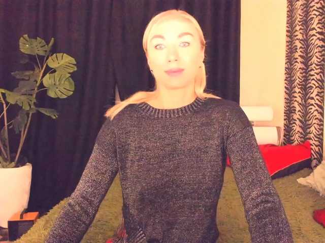 Witchcraft live cam preview