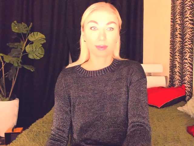 Witchcraft live cam preview