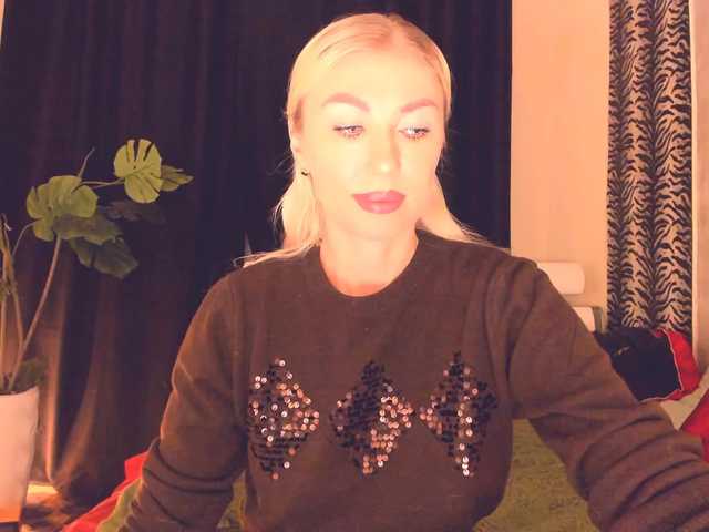 Witchcraft live cam preview