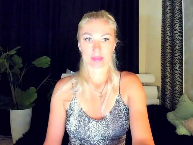 Ukraine777 live cam on BongaCams