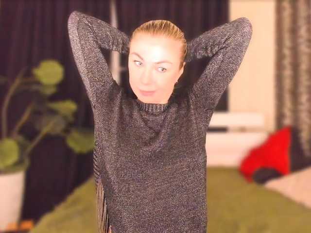 Witchcraft live cam preview