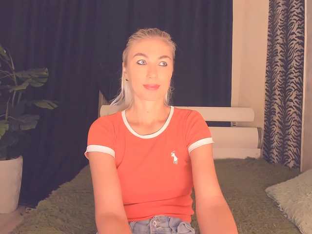 Ukraine777 live cam on BongaCams