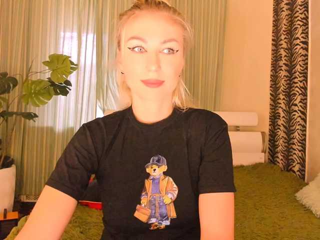 Ukraine777 live cam on BongaCams
