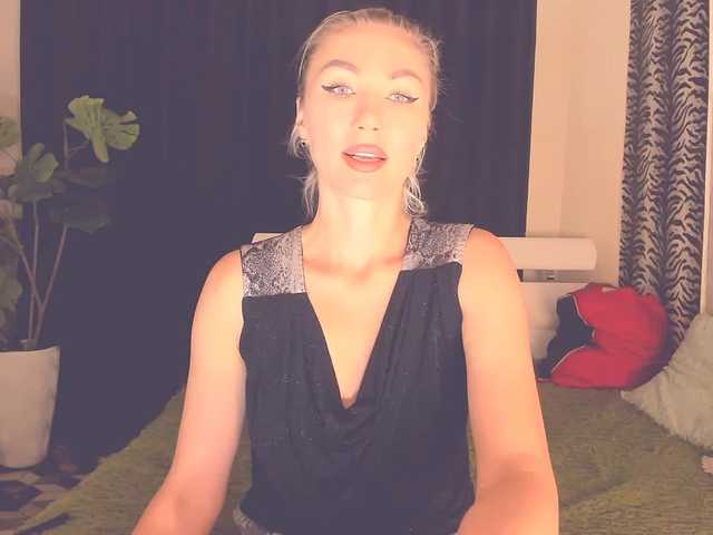 Ukraine777 live cam on BongaCams
