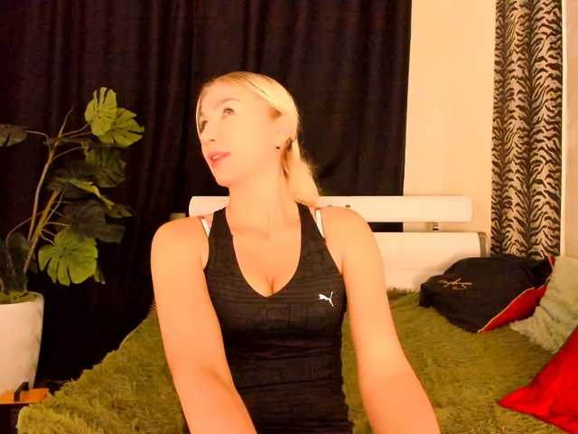 Ukraine777 live cam on BongaCams