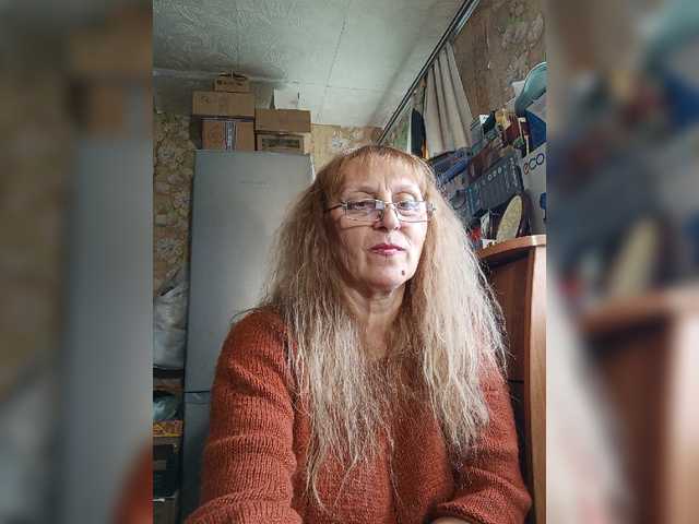 Sonya48 — live female cam