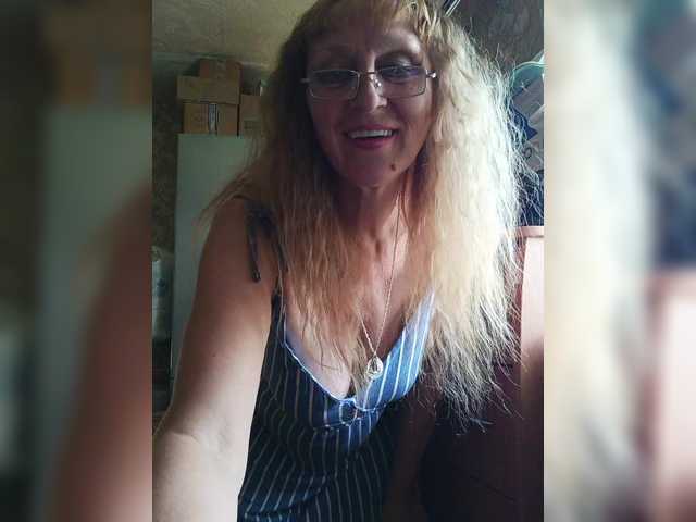 Sonya48 live cam on BongaCams