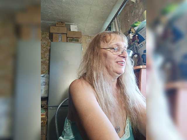 Sonya48 live cam on BongaCams