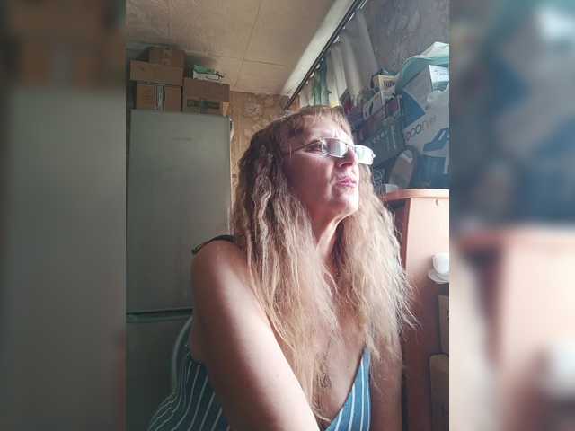 Sonya48 live cam on BongaCams