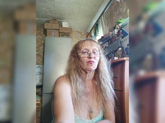 Sonya48 live cam on BongaCams