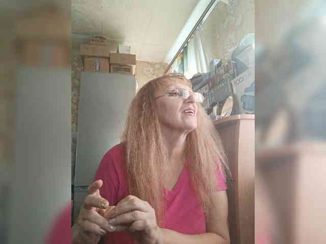 Sonya48 webcam