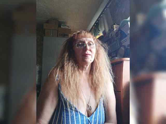 Sonya48 webcam