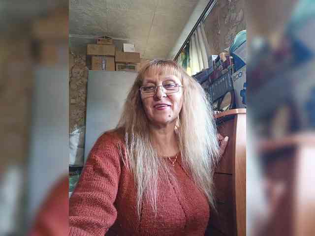 Sonya48 webcam