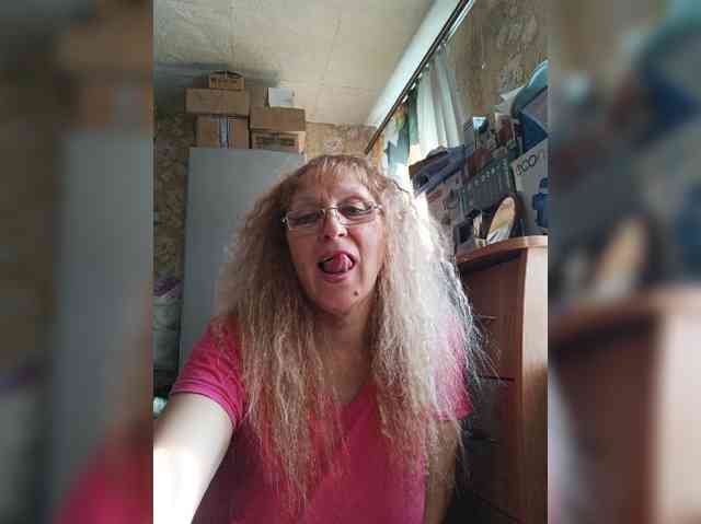Sonya48 webcam
