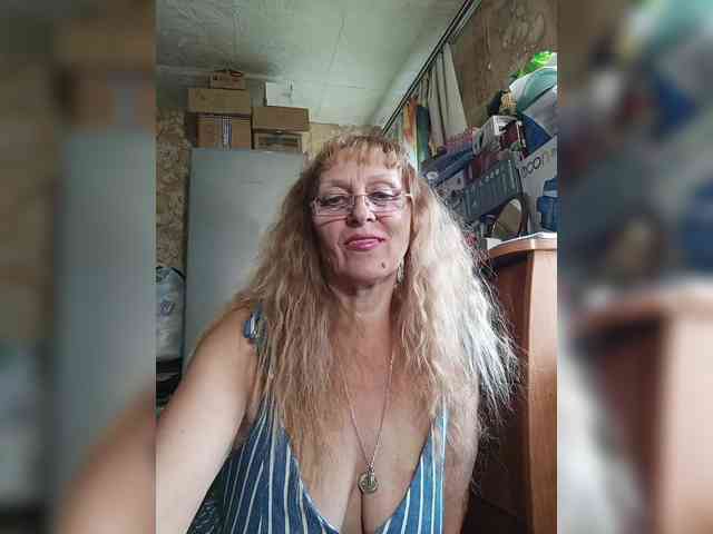 Sonya48 webcam