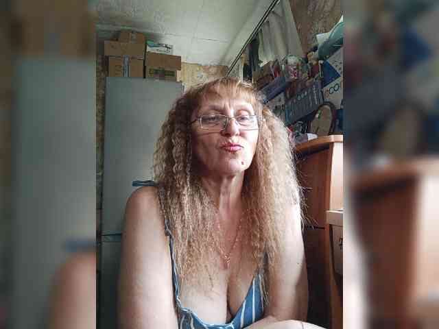 Sonya48 webcam