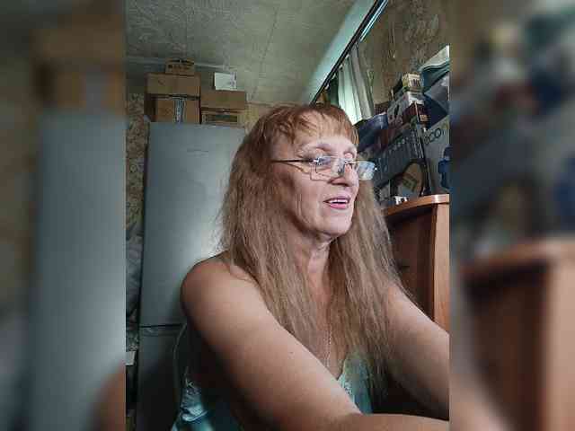 Sonya48 webcam