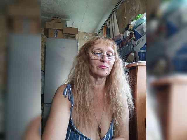 Sonya48 webcam