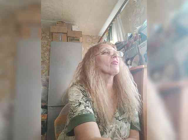Sonya48 webcam