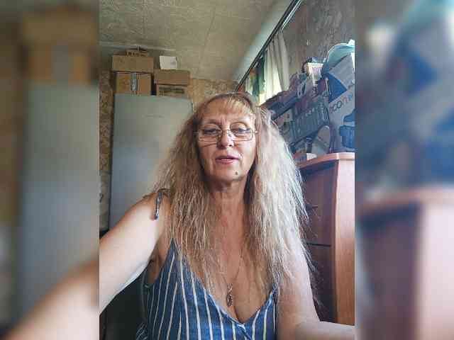 Sonya48 webcam