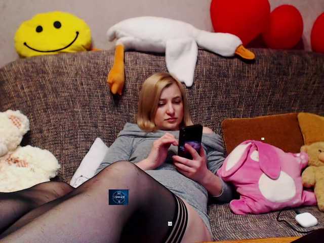 alya555's BongaCams show and profile