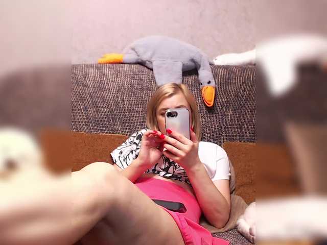 Ale4kaxx live webcam show