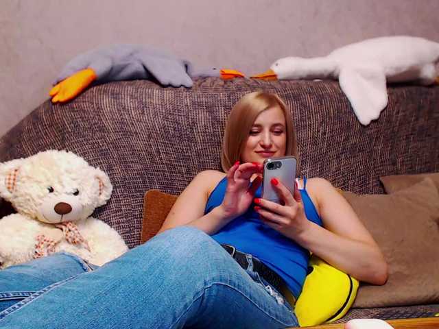 alya555 live webcam show