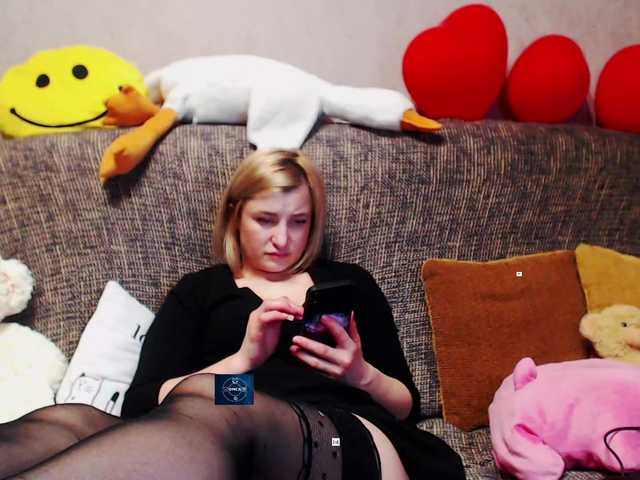 alya555's BongaCams show and profile