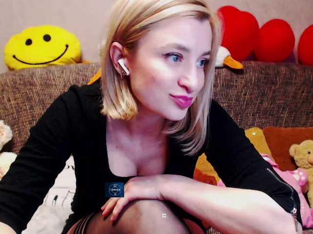 alya555's BongaCams show and profile