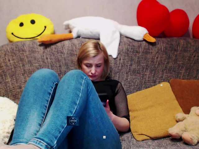 alya555's BongaCams show and profile