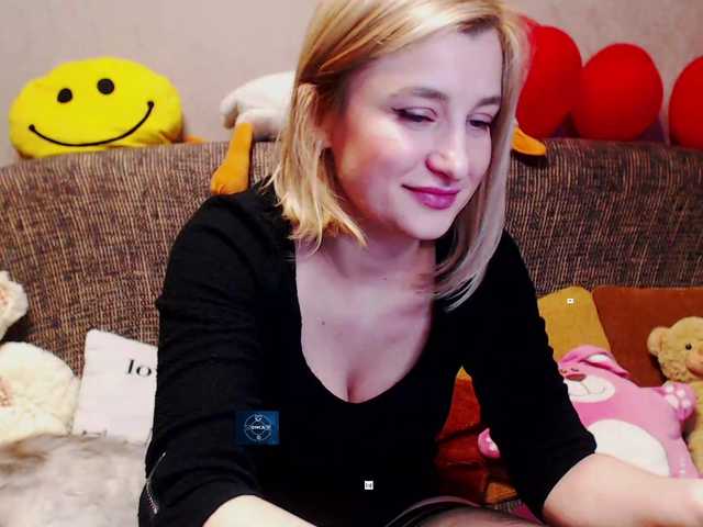 alya555's BongaCams show and profile