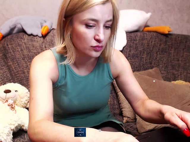 le modèle ale4kaxx est en webcam porno dans un show sur le site bongacams, il possède les tags suivants: White/Caucasian,Blonde,Trimmed