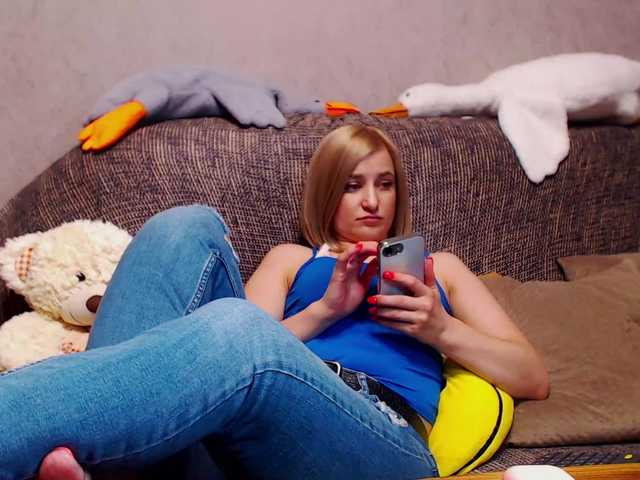 alya555 live webcam show