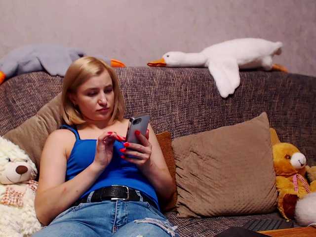 Ale4kaxx live webcam show