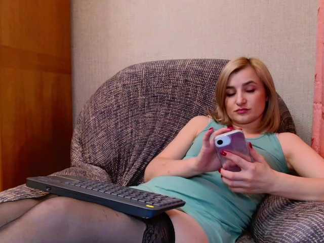 Ale4kaxx live cam preview