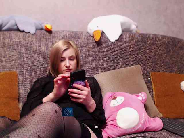Ale4kaxx webcam