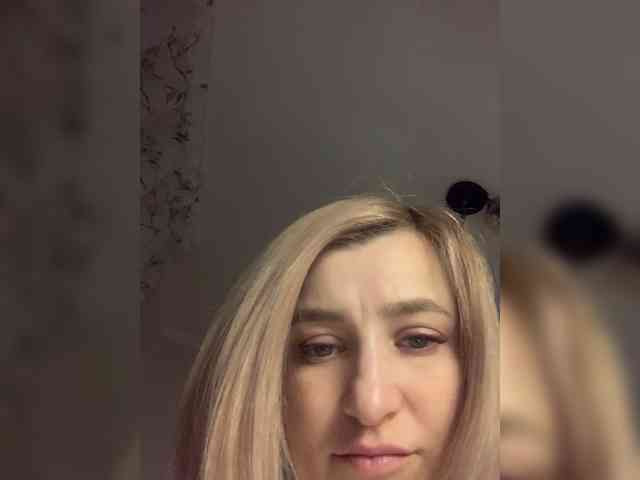 Ale4kaxx webcam