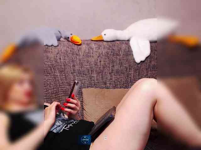 Ale4kaxx webcam