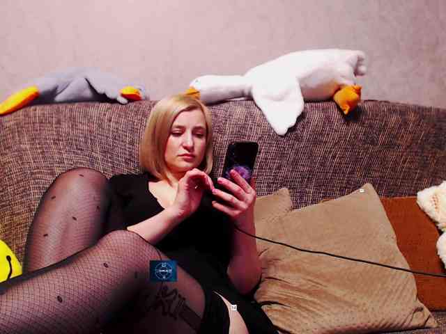 Ale4kaxx webcam