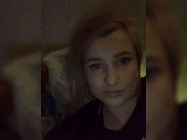 Ale4kaxx webcam