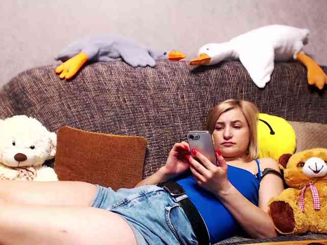 Ale4kaxx webcam