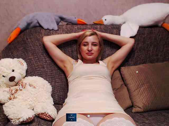 Ale4kaxx webcam