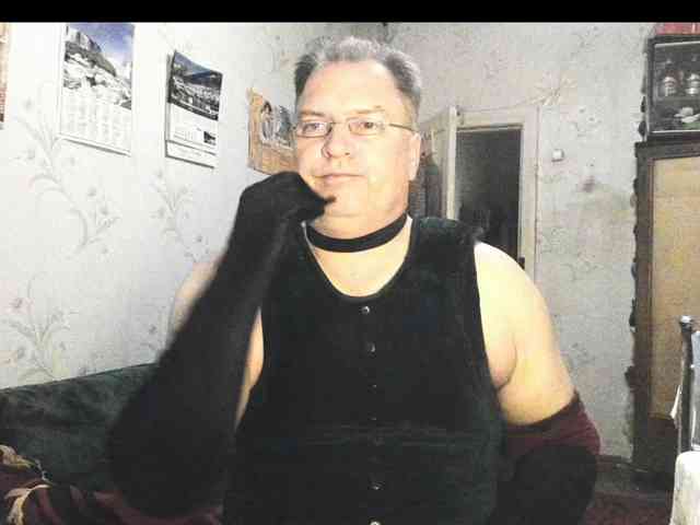 HotSlutXXX